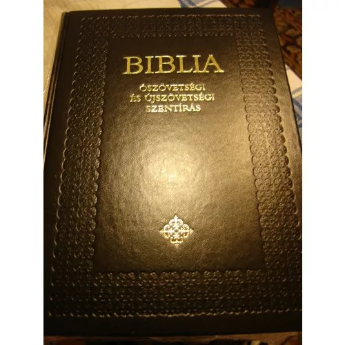 Biblia - Ószövetségi és Újszövetségi Szentírás - Családi Biblia (katolikus fordítás).